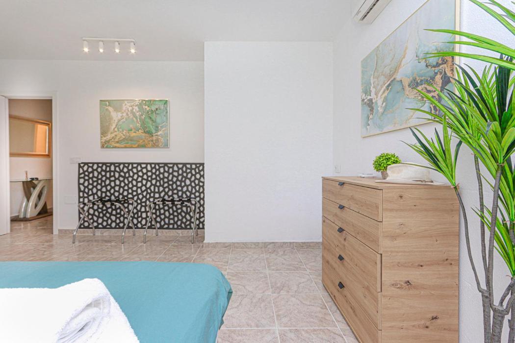 Presidential Suite Villamartin Plaza Av Brisas 67 Alicante Exterior foto